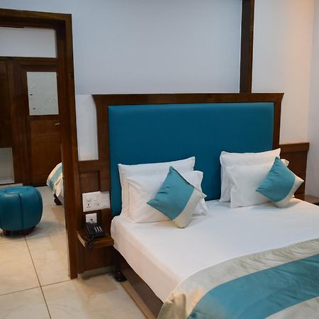 Hotel Lok Sagar Майсур Экстерьер фото