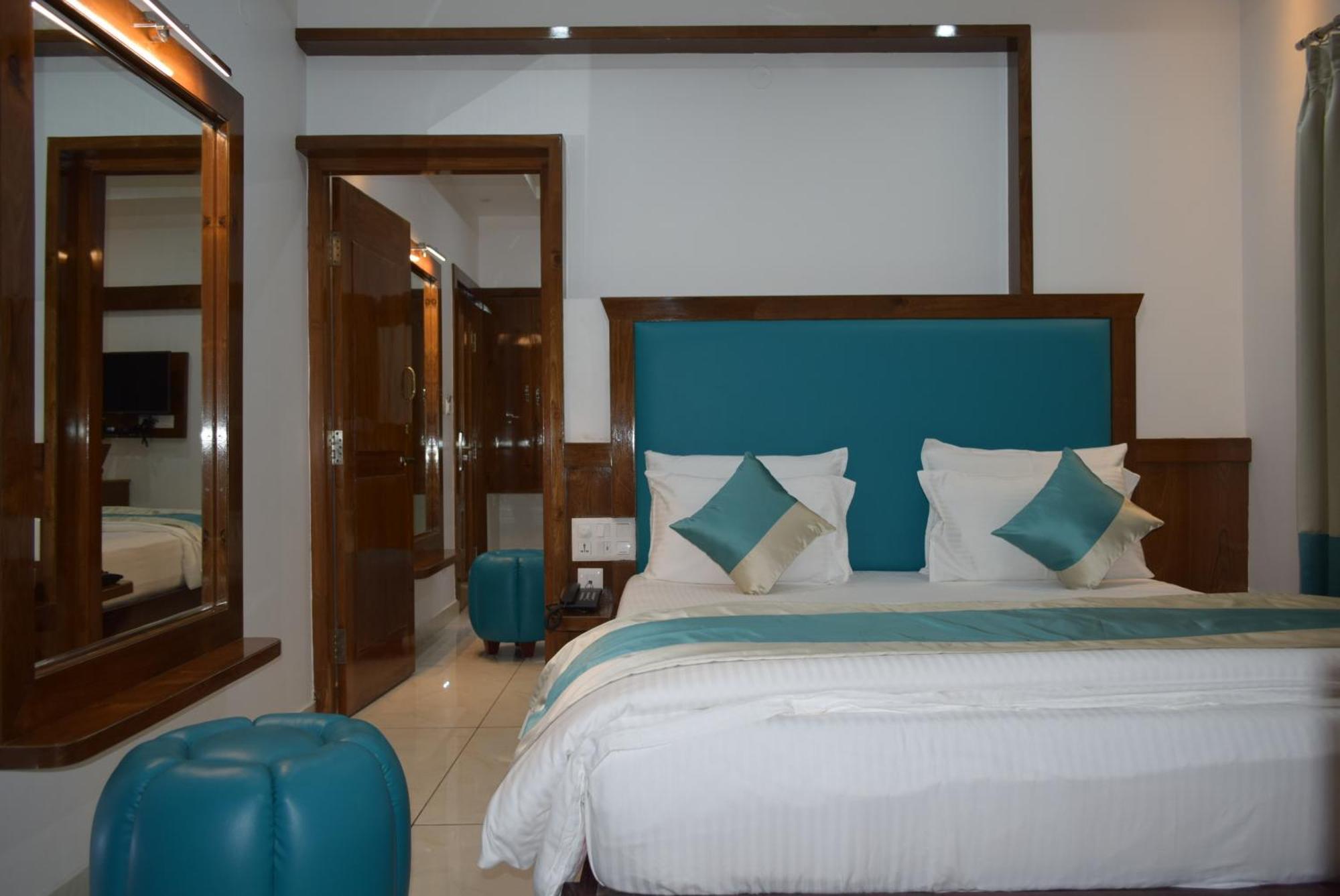 Hotel Lok Sagar Майсур Экстерьер фото