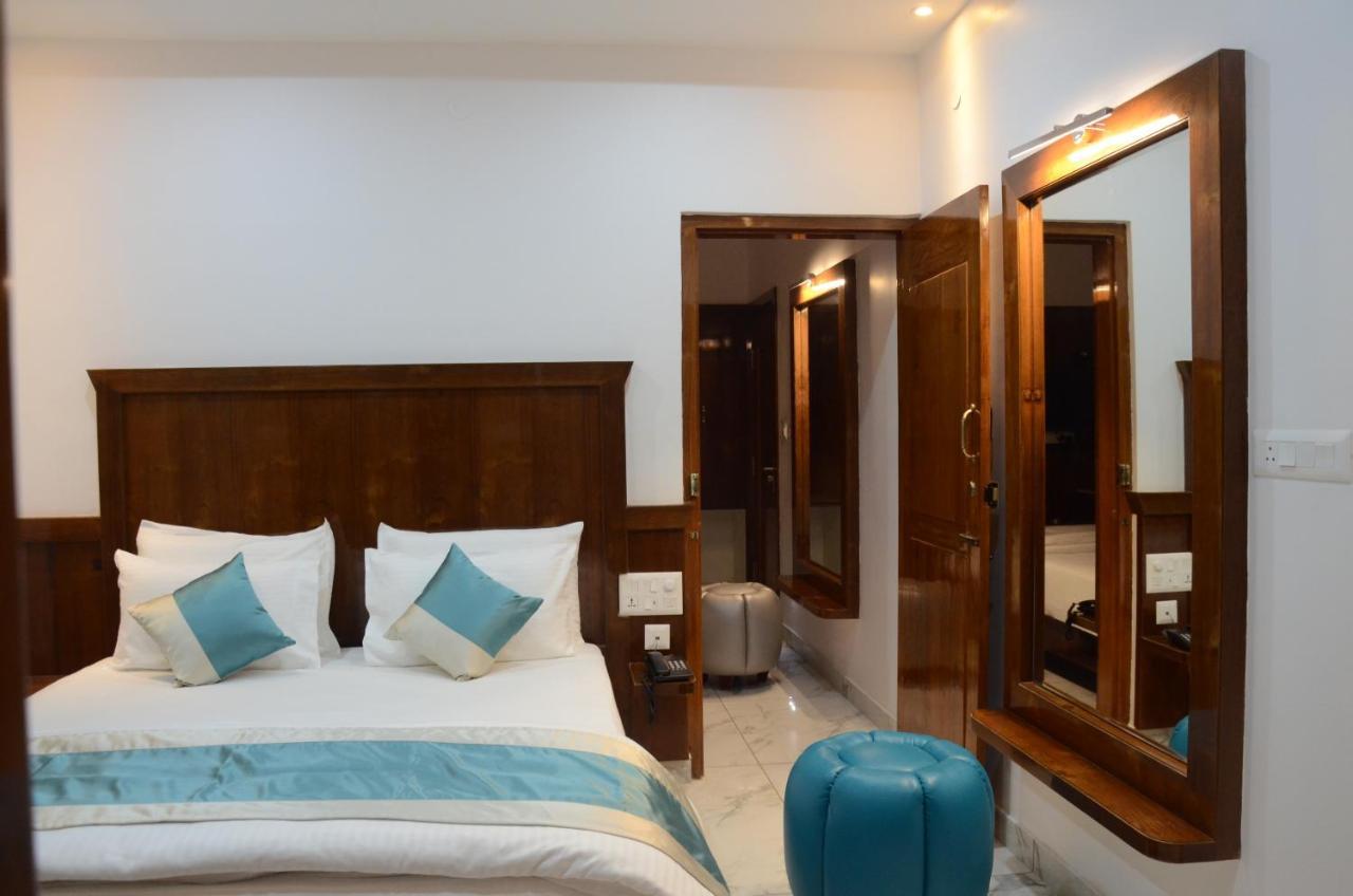 Hotel Lok Sagar Майсур Экстерьер фото